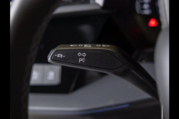 Audi A3 Sportback 35 TFSI 2x S-Line edition / 150pk / Panorama dak / Sonos / Achteruitrij camera /