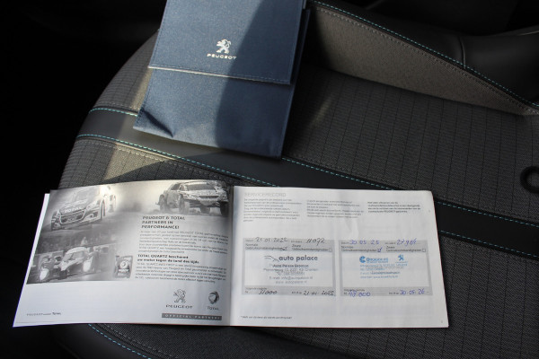 Peugeot 208 1.2 PureTech Blue Lease Allure ned auto km nap