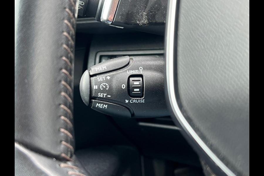 Peugeot 5008 BWJ 2020 | 1.2T 131PK Executive Av. AUTOMAAT | CLIMA | NAVI | CAMERA | PDC | PRIVACY GLASS | 17'' LMV |