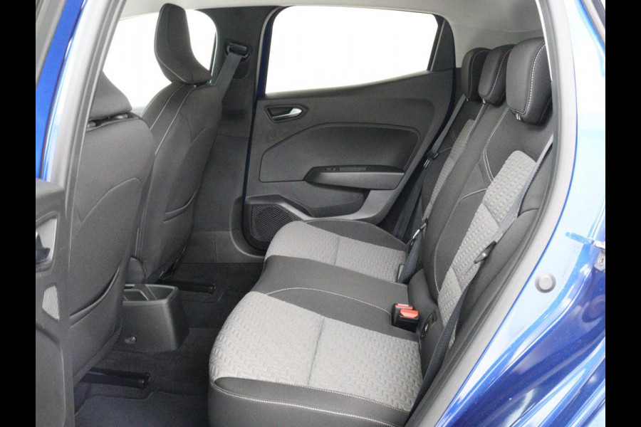 Renault Clio 1.0 TCe 90 Evolution | Carplay | Navigatie | Dodehoek detectie | Cruise control | Parkeerhulp | Full LED | DAB | Airco