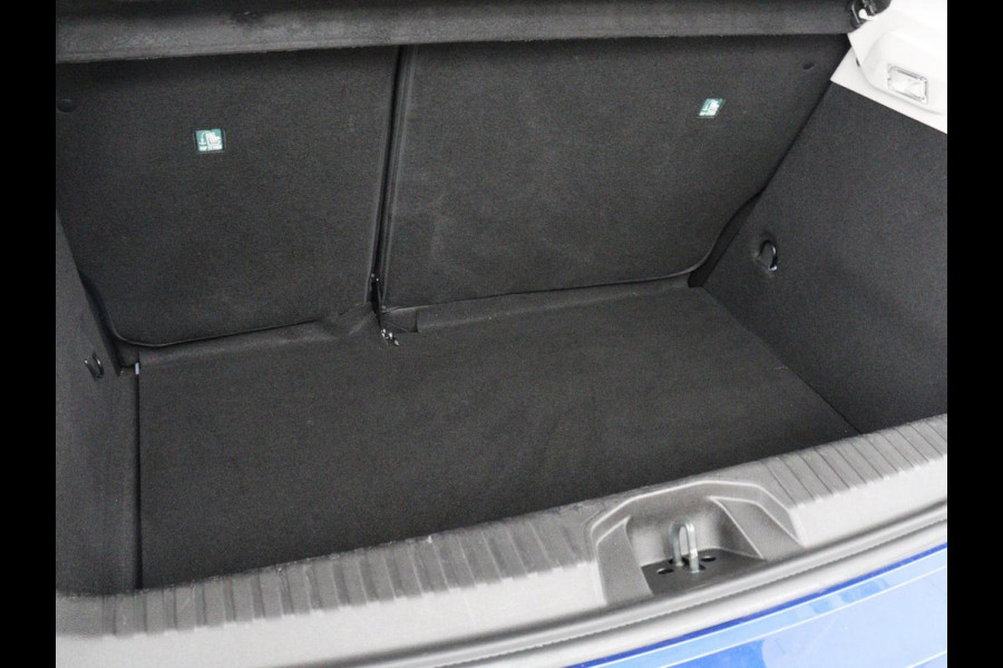 Renault Clio 1.0 TCe 90 Evolution | Carplay | Navigatie | Dodehoek detectie | Cruise control | Parkeerhulp | Full LED | DAB | Airco