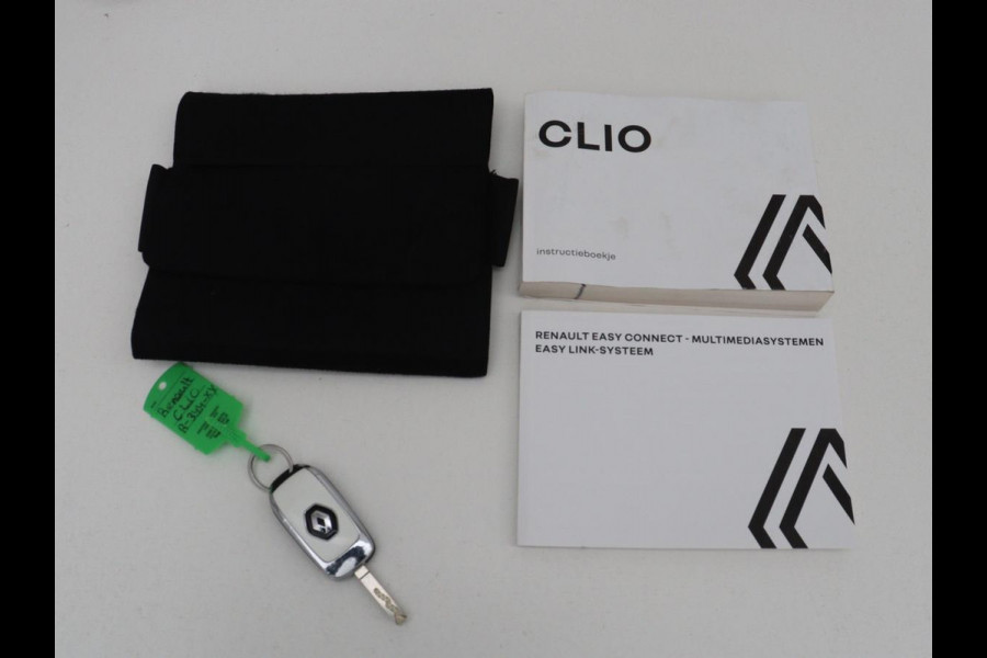 Renault Clio 1.0 TCe 90 Evolution | Carplay | Navigatie | Dodehoek detectie | Cruise control | Parkeerhulp | Full LED | DAB | Airco