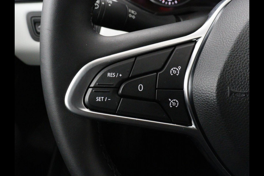 Renault Clio 1.0 TCe 90 Evolution | Carplay | Navigatie | Dodehoek detectie | Cruise control | Parkeerhulp | Full LED | DAB | Airco