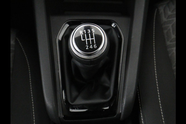 Renault Clio 1.0 TCe 90 Evolution | Carplay | Navigatie | Dodehoek detectie | Cruise control | Parkeerhulp | Full LED | DAB | Airco