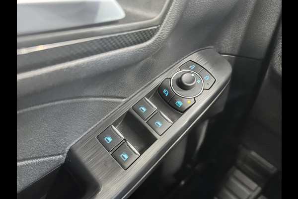 Ford Kuga 2.5 PHEV ST-Line Automaat Navigatie Apple Carplay/Android Auto Camera Parkeersensoren Cruise Control Stoel-en stuurverwarming Virtual Cockpit Climate Control