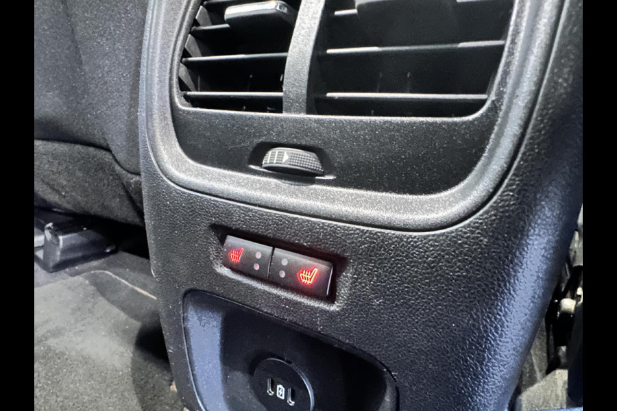 Ford Kuga 2.5 PHEV ST-Line Automaat Navigatie Apple Carplay/Android Auto Camera Parkeersensoren Cruise Control Stoel-en stuurverwarming Virtual Cockpit Climate Control