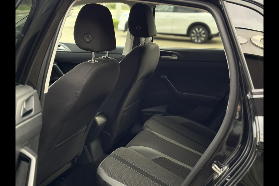 Volkswagen Polo 1.0 TSI Highline | Navi, Climate, Stoelverw., PDC, 15'' LMV | Onderhoudshistorie aanwezig! |