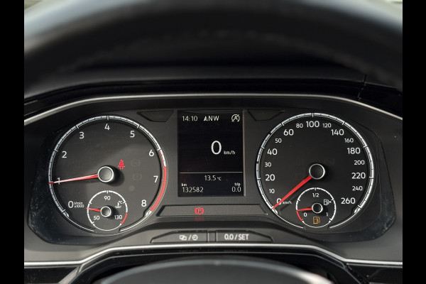 Volkswagen Polo 1.0 TSI Highline | Navi, Climate, Stoelverw., PDC, 15'' LMV | Onderhoudshistorie aanwezig! |