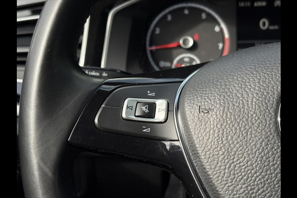 Volkswagen Polo 1.0 TSI Highline | Navi, Climate, Stoelverw., PDC, 15'' LMV | Onderhoudshistorie aanwezig! |