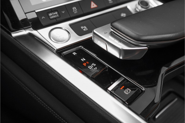 Audi e-tron 55 Quattro Advanced 95 kWh Pano 360° Memory