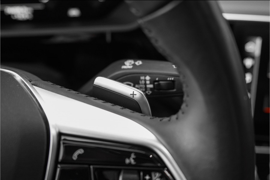 Audi e-tron 55 Quattro Advanced 95 kWh Pano 360° Memory