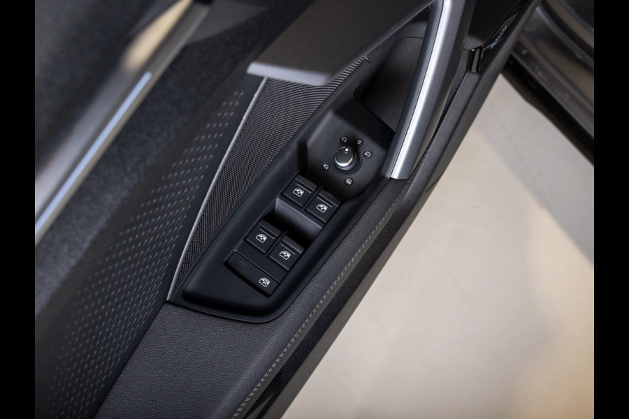 Audi A3 Sportback 35 TFSI 2x S-Line edition / 150pk / Maxton / Panorama dak / Sonos / Achteruitrij camera /