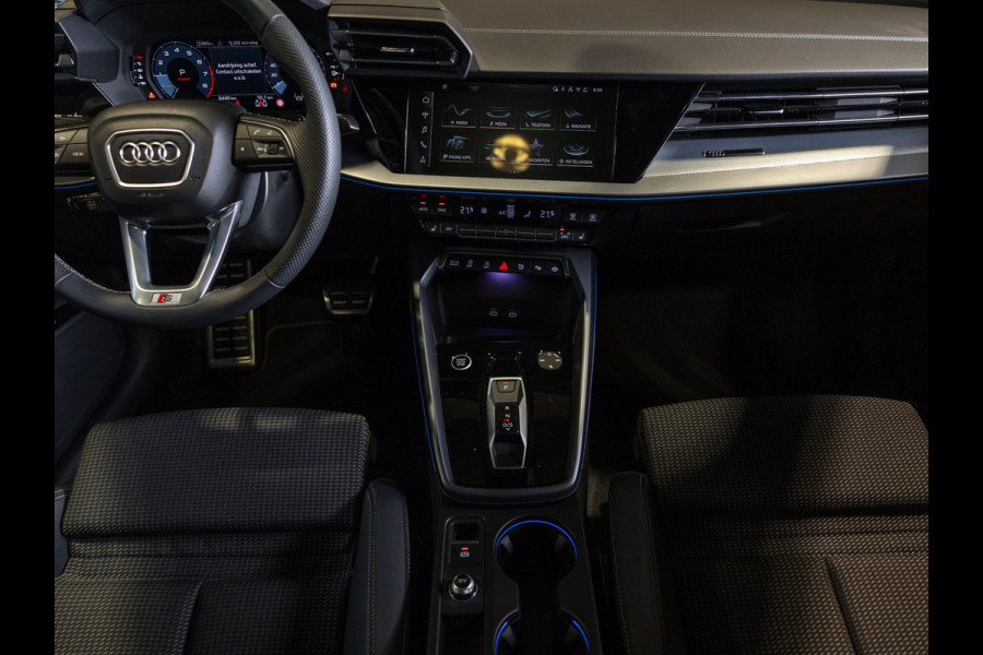 Audi A3 Sportback 35 TFSI 2x S-Line edition / 150pk / Maxton / Panorama dak / Sonos / Achteruitrij camera /