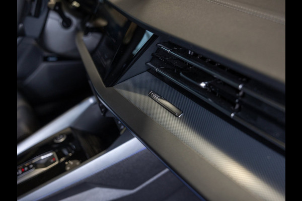 Audi A3 Sportback 35 TFSI 2x S-Line edition / 150pk / Maxton / Panorama dak / Sonos / Achteruitrij camera /