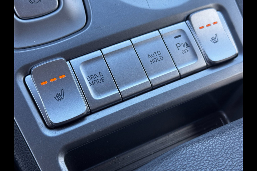 Hyundai Kona EV Comfort 64 kWh | 95% SOH | Trekhaak | Camera | Navigatie | Stoelverwarming |