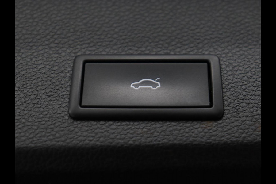 Seat Ateca 1.5 TSI FR Intens | Trekhaak | 360 Camera | Beats Pack | 19'' | Carplay | Full LED | Keyless | Navigatie | Virtual Cockpit | Parkeerhulp | Bluetooth | Sfeerverlichting