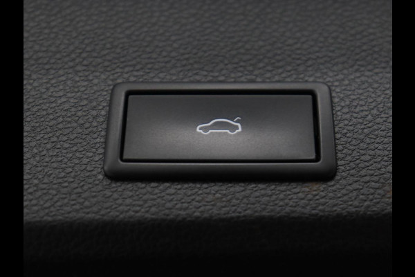 Seat Ateca 1.5 TSI FR Intens | Trekhaak | 360 Camera | Beats Pack | 19'' | Carplay | Full LED | Keyless | Navigatie | Virtual Cockpit | Parkeerhulp | Bluetooth | Sfeerverlichting