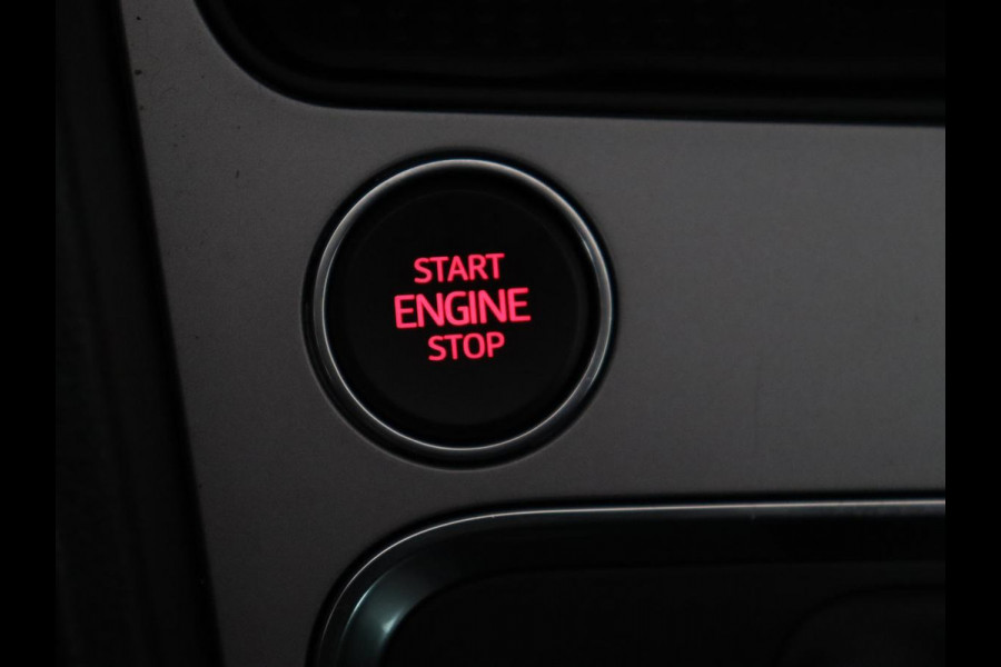 Seat Ateca 1.5 TSI FR Intens | Trekhaak | 360 Camera | Beats Pack | 19'' | Carplay | Full LED | Keyless | Navigatie | Virtual Cockpit | Parkeerhulp | Bluetooth | Sfeerverlichting