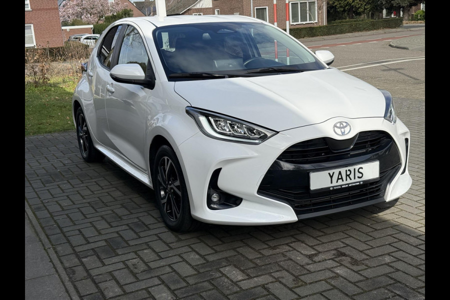 Toyota Yaris 1.5 Hybrid 115 First Edition | Eerste eigenaar, Facelift, Nieuwe multimedia, Lichtmetalen velgen, LED, Keyless