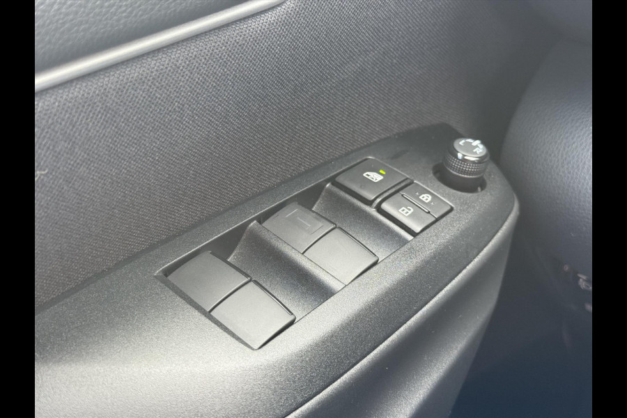 Toyota Yaris 1.5 Hybrid 115 First Edition | Eerste eigenaar, Facelift, Nieuwe multimedia, Lichtmetalen velgen, LED, Keyless
