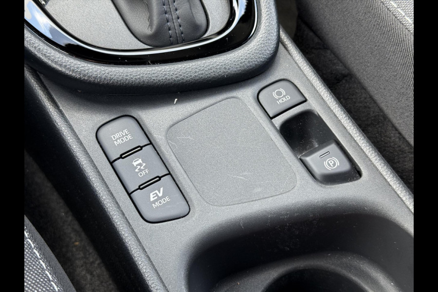 Toyota Yaris 1.5 Hybrid 115 First Edition | Eerste eigenaar, Facelift, Nieuwe multimedia, Lichtmetalen velgen, LED, Keyless