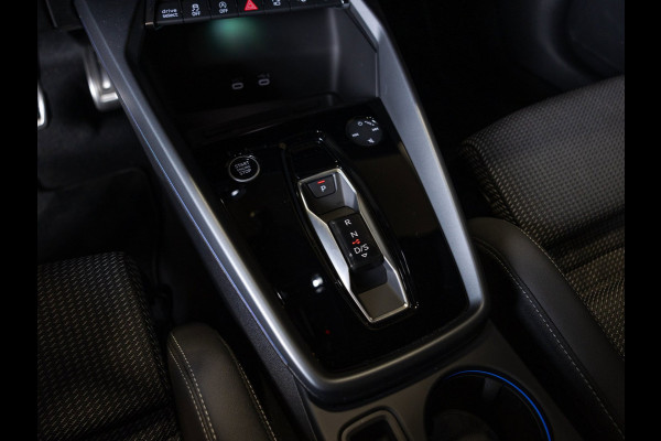 Audi A3 Sportback 35 TFSI S edition / 150pk / Panorama dak / Sonos / Achteruitrij camera /