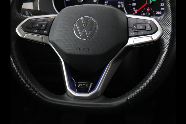 Volkswagen Passat 1.4 TSI PHEV GTE | Stoelverwarming | Adaptive cruise | Carplay | Navigatie | 18'' | Matrix LED | Parkeerhulp | Bluetooth | Plug In