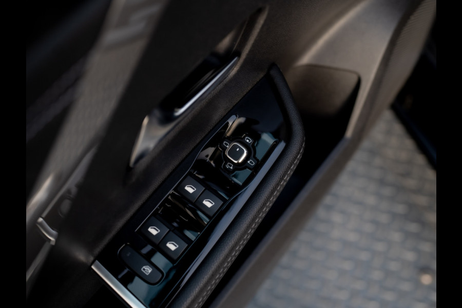 Opel Astra 1.2 Turbo GS | Panodak | 360 Camera | 18'' | Head Up | Prijs Rijklaar!!