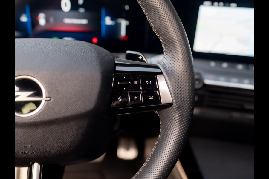 Opel Astra 1.2 Turbo GS | Panodak | 360 Camera | 18'' | Head Up | Prijs Rijklaar!!