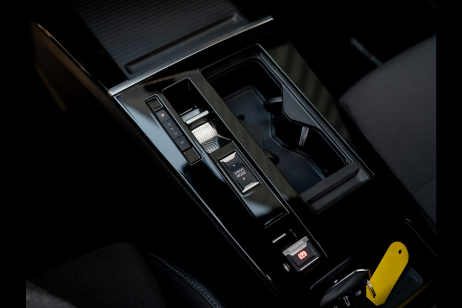 Opel Astra 1.2 Turbo GS | Panodak | 360 Camera | 18'' | Head Up | Prijs Rijklaar!!