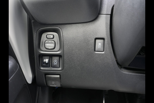 Toyota Aygo 1.0 VVT-i x-play | Achteruitrijcamera | DAB |