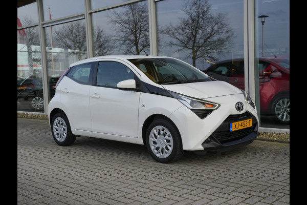 Toyota Aygo 1.0 VVT-i x-play | Achteruitrijcamera | DAB |