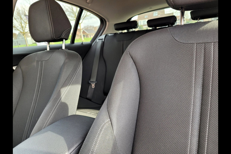 BMW 1-serie 118i Sportstoel, LED (Sparkling Brown Metallic), NL-NAP