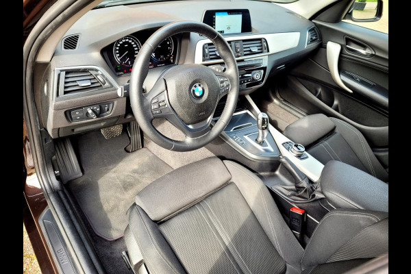BMW 1-serie 118i Sportstoel, LED (Sparkling Brown Metallic), NL-NAP