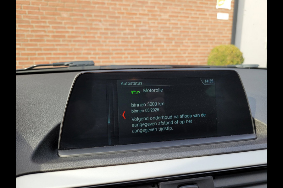 BMW 1-serie 118i Sportstoel, LED (Sparkling Brown Metallic), NL-NAP