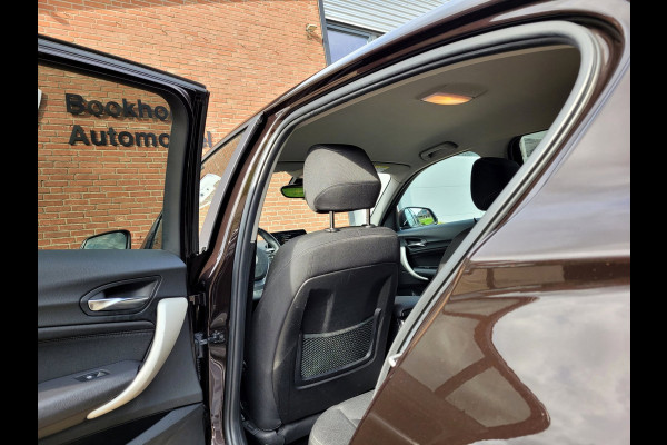 BMW 1-serie 118i Sportstoel, LED (Sparkling Brown Metallic), NL-NAP