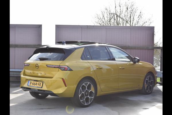 Opel Astra 1.2 Turbo Ultimate SCHUIF- KANTELDAK | CAMERA MET SENSOREN | NAVI & CARPLAY | WINTERPAKKET |