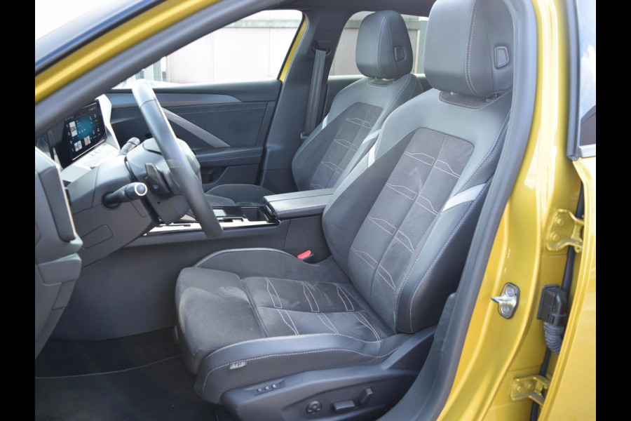 Opel Astra 1.2 Turbo Ultimate SCHUIF- KANTELDAK | CAMERA MET SENSOREN | NAVI & CARPLAY | WINTERPAKKET |