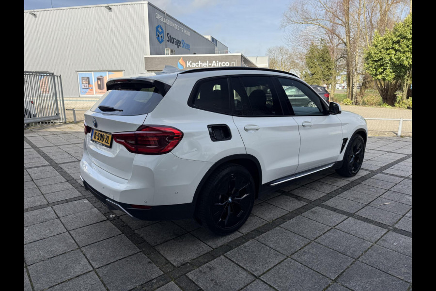 BMW iX3 Aut. Executive 80 kWh | SoH 94% | Panorama | Trekhaak | Leder | Harman Kardon |