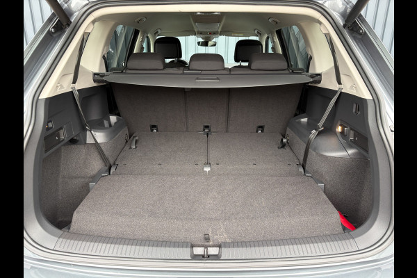 Volkswagen Tiguan Allspace 1.5 TSI Highline Business R 7p. | R-line | Trekhaak wegkl. | 360 Camera | Head Up | Prijs Rijklaar!!