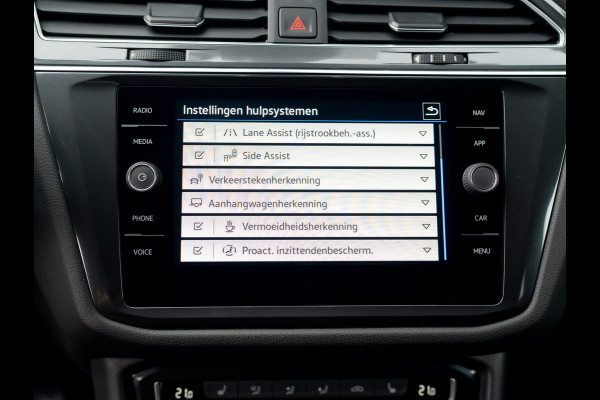 Volkswagen Tiguan Allspace 1.5 TSI Highline Business R 7p. | R-line | Trekhaak wegkl. | 360 Camera | Head Up | Prijs Rijklaar!!