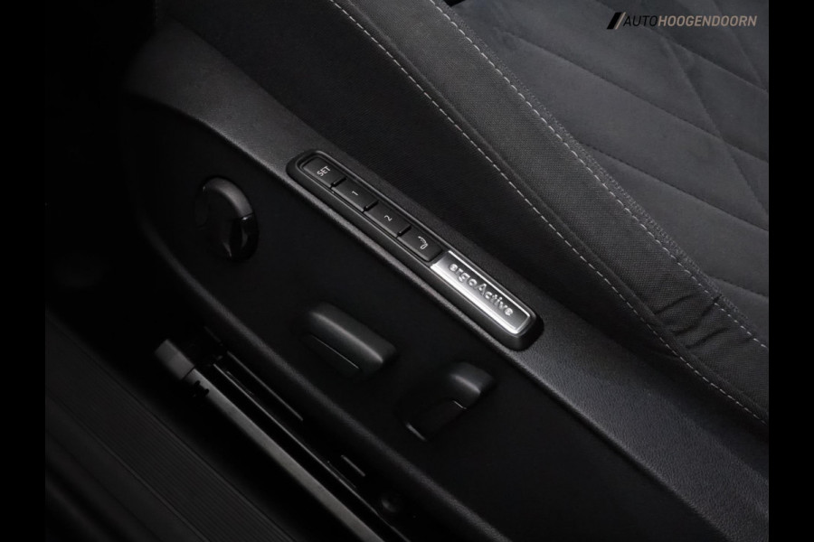 Volkswagen Golf 1.5 TSI Life Business Luxe (STUURVERWARMING,MEMORY STOELEN,SFEERVERLICHTING,ADAPTIVE CRUISE,CAMERA,TOPCONDITIE)