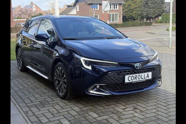 Toyota Corolla Touring Sports 1.8 Hybrid First Edition | Trekhaak, Eerste eigenaar, Facelift, Elektrische achterklep, Stoelverwarming, LED