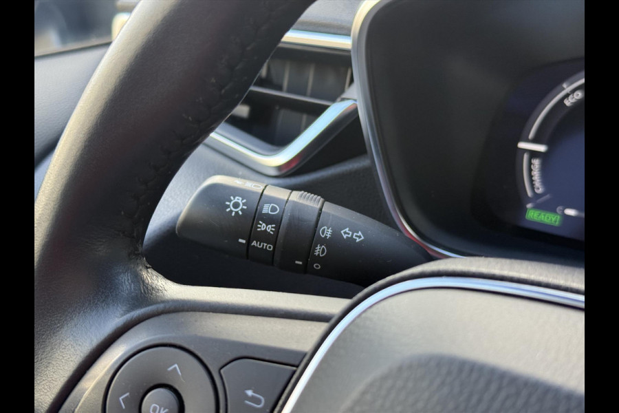 Toyota Corolla Touring Sports 1.8 Hybrid First Edition | Trekhaak, Eerste eigenaar, Facelift, Elektrische achterklep, Stoelverwarming, LED