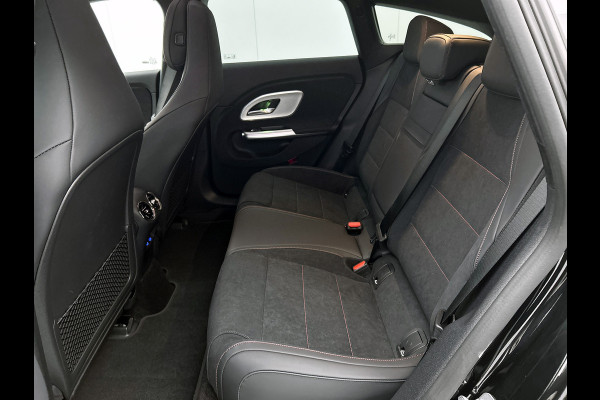 Mercedes-Benz CLA-Klasse Shooting Brake 250+ Business Solution AMG 85 kWh | Premium pakket | Winterpakket | Nightpakket | Smartphone integratie | MULTIBEAM LED | Warmtepomp | MBUX Superscreen | Adaptieve cruisecontrol | Antidiefstal pakket URBAN GUARD |
