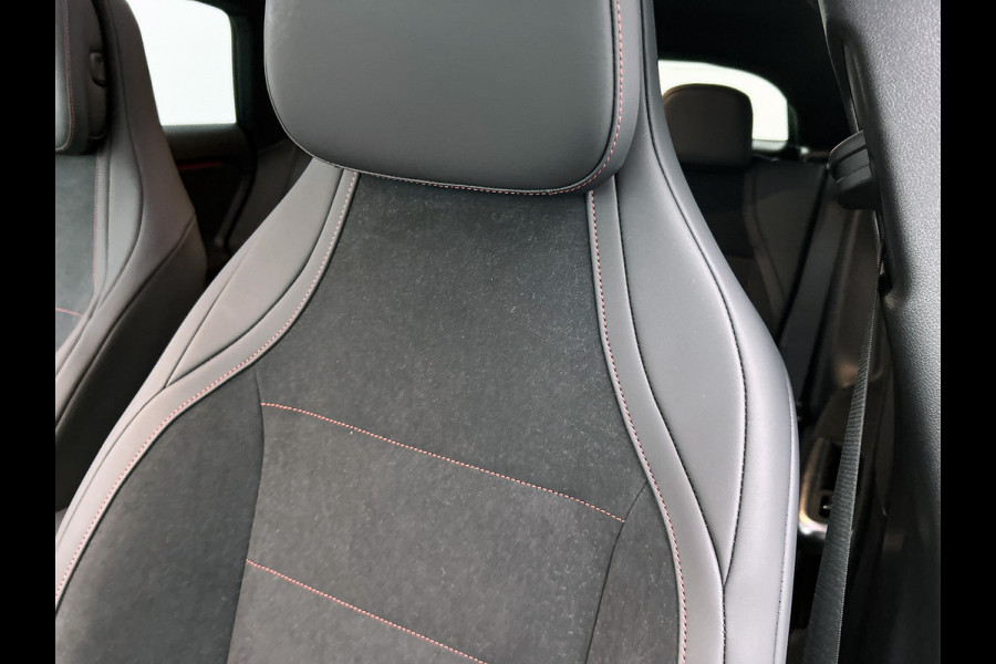 Mercedes-Benz CLA-Klasse Shooting Brake 250+ Business Solution AMG 85 kWh | Premium pakket | Winterpakket | Nightpakket | Smartphone integratie | MULTIBEAM LED | Warmtepomp | MBUX Superscreen | Adaptieve cruisecontrol | Antidiefstal pakket URBAN GUARD |