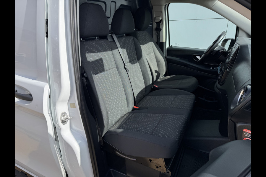 Mercedes-Benz Vito 114 1.9 CDI Automaat L2H1 Climate Control Adaptieve Cruise Side Bars Camera Carplay Trekhaak Stoelverwarming