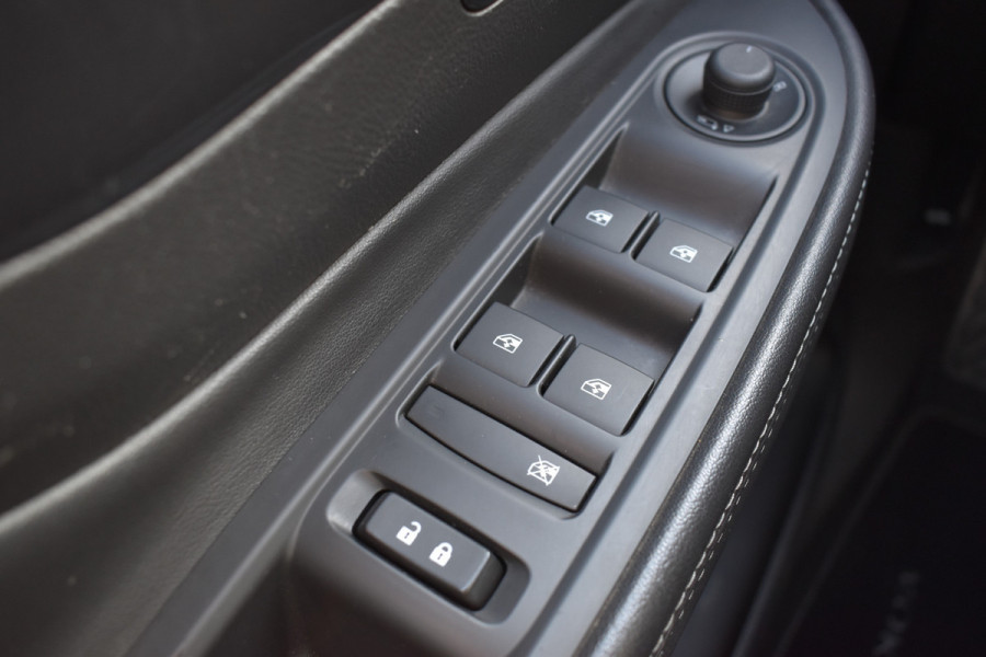 Opel Mokka X 1.4 Turbo Innovation Automaat / Navigatie / 17"LM / PDC v+a / Camera / Keyless / Schuifdak