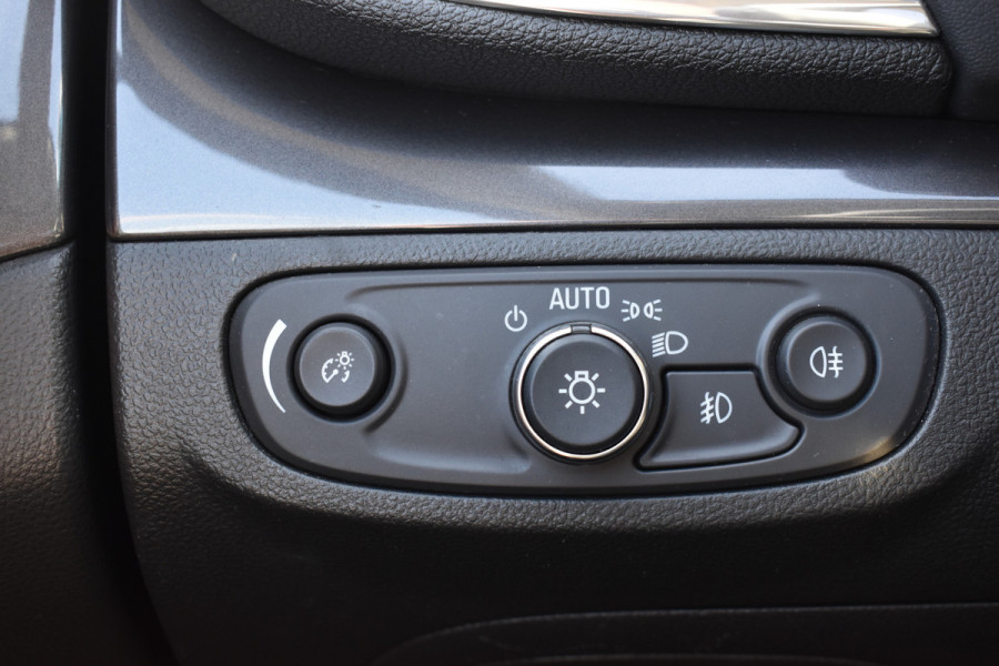 Opel Mokka X 1.4 Turbo Innovation Automaat / Navigatie / 17"LM / PDC v+a / Camera / Keyless / Schuifdak