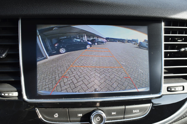 Opel Mokka X 1.4 Turbo Innovation Automaat / Navigatie / 17"LM / PDC v+a / Camera / Keyless / Schuifdak